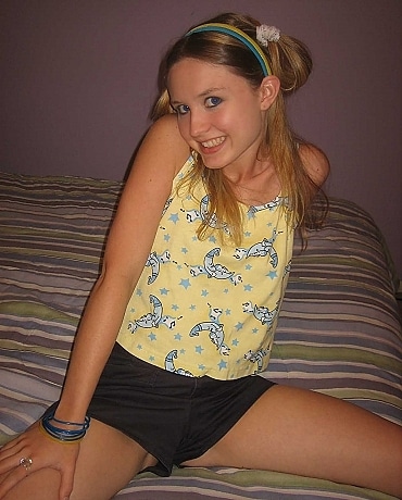 Kitty in pig tails
