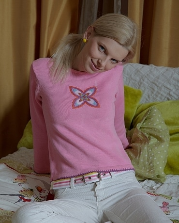 Danna is an innocent looking Anal Slut 