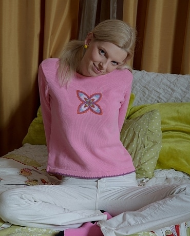 Danna is an innocent looking Anal Slut 