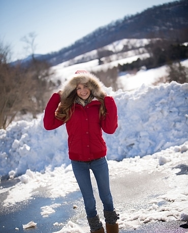 Melody Rose showing off in the snow